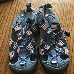 Keen Sandals Womens Size 8 Light grey blue purple